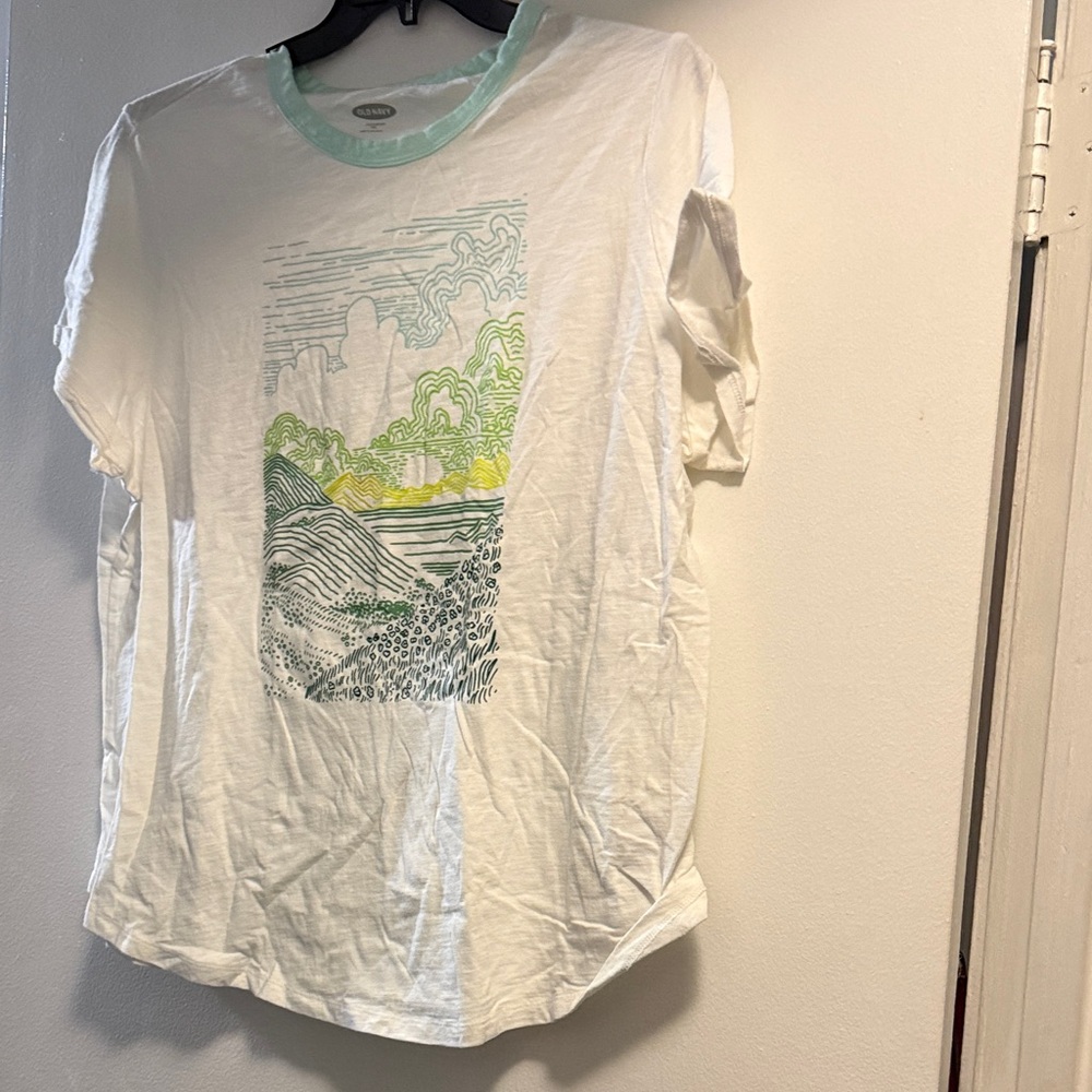 Old Navy White and Mint Graphic Tee